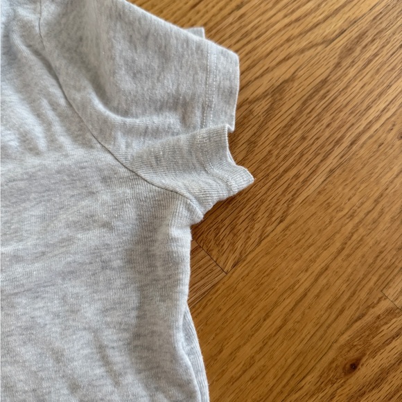 Brandy Melville light grey button top crop top - Picture 4 of 5